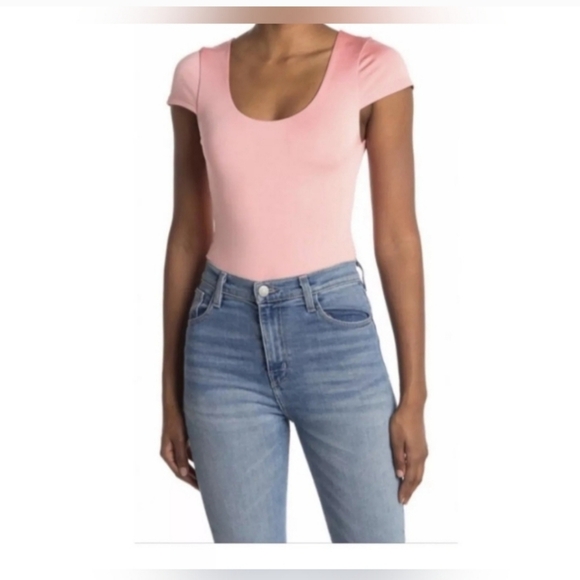 Alice + Olivia Jenara Cap Sleeve Bodysuit in Pink SIZE SMALL NWT - Picture 10 of 12